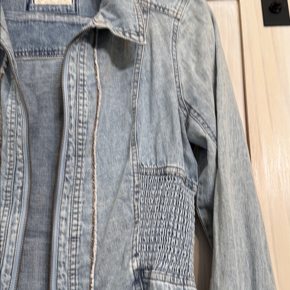 We The Free shirt jacket L copper zip & snap on sleeve buttons. ruched waist - Picture 3 of 9